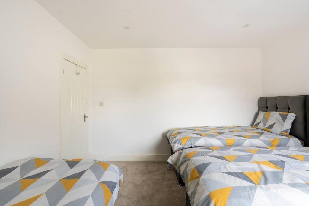 Apartamento Maybury Maison Woking Exterior foto