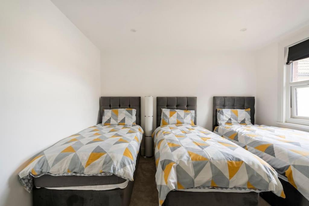 Apartamento Maybury Maison Woking Exterior foto